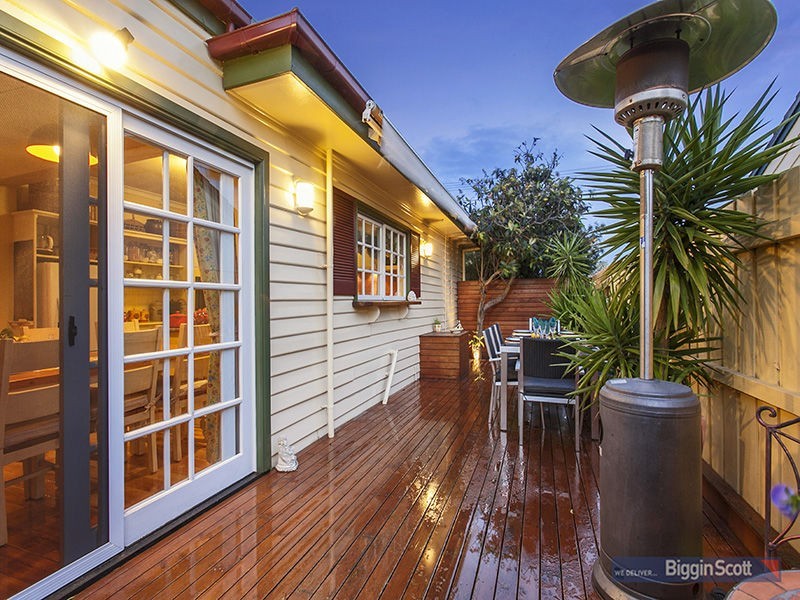 36 Saltley Street, South Kingsville VIC 3015