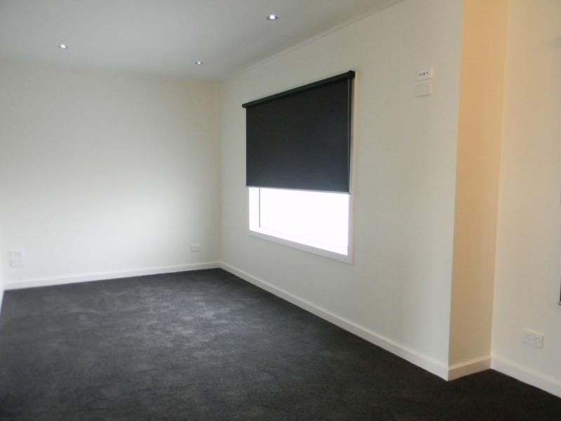L2/81 Schutt Street, Newport VIC 3015