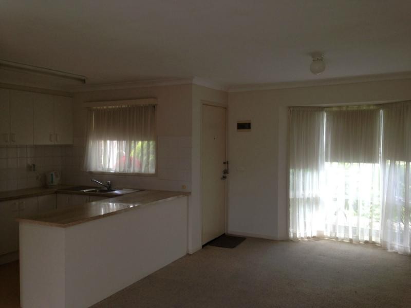 4/2-4 Elizabeth Street, Braybrook VIC 3019