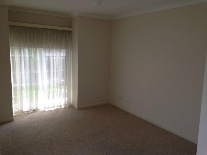 4/2-4 Elizabeth Street, Braybrook VIC 3019