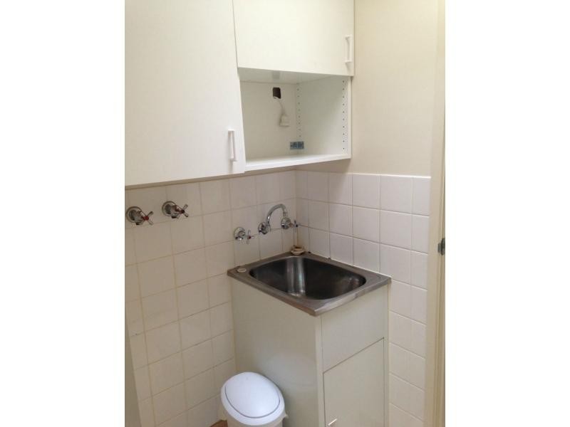 4/2-4 Elizabeth Street, Braybrook VIC 3019