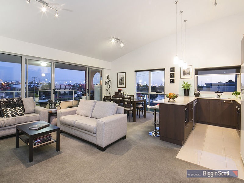 3/2 Saltriver Place, Footscray VIC 3011