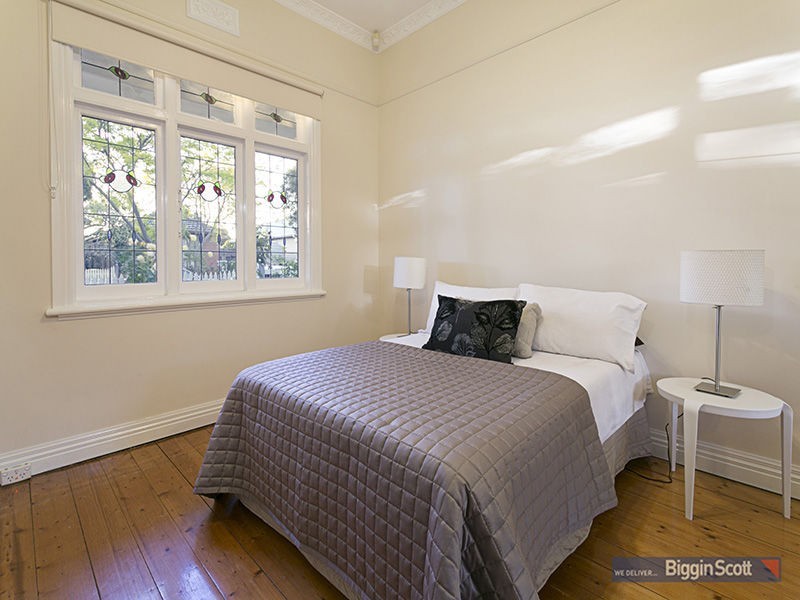 123 Empress Avenue, Kingsville VIC 3012