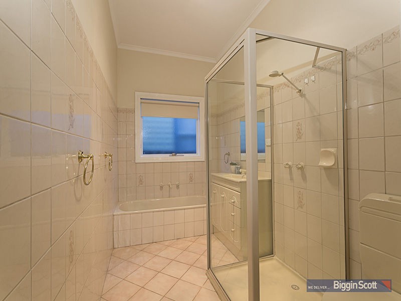 123 Empress Avenue, Kingsville VIC 3012