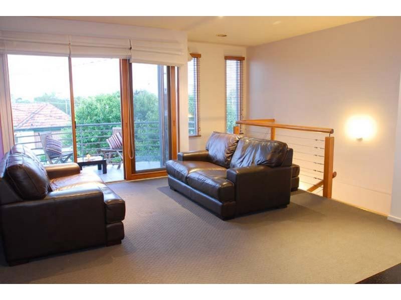 16B Gordon Parade, Yarraville VIC 3013