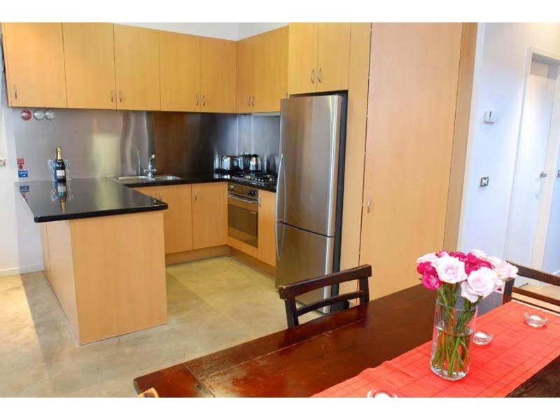 16B Gordon Parade, Yarraville VIC 3013