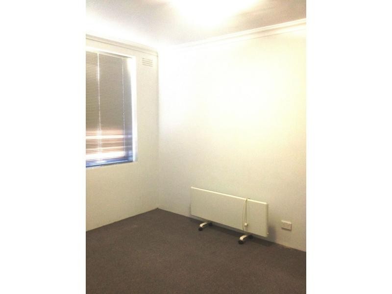 2/21 Bishop Street, Kingsville VIC 3012