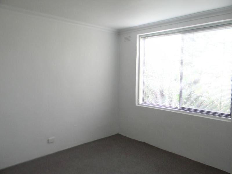 2/21 Bishop Street, Kingsville VIC 3012