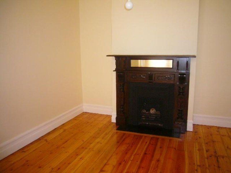 92 Commercial Road, Footscray VIC 3011