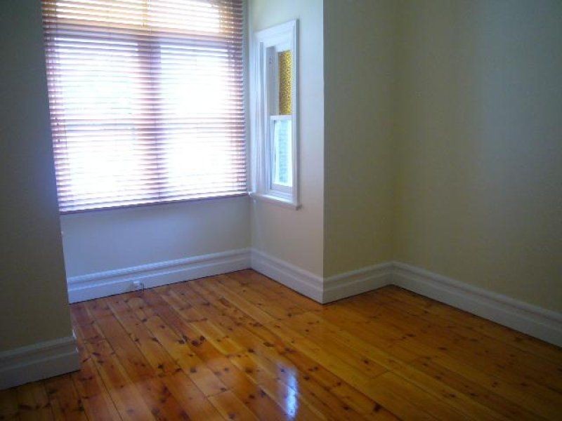 92 Commercial Road, Footscray VIC 3011