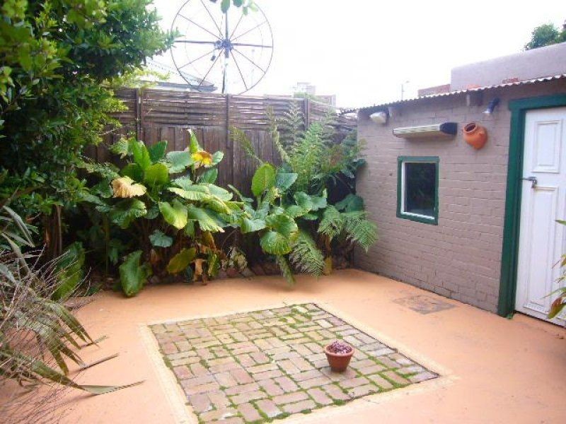 92 Commercial Road, Footscray VIC 3011