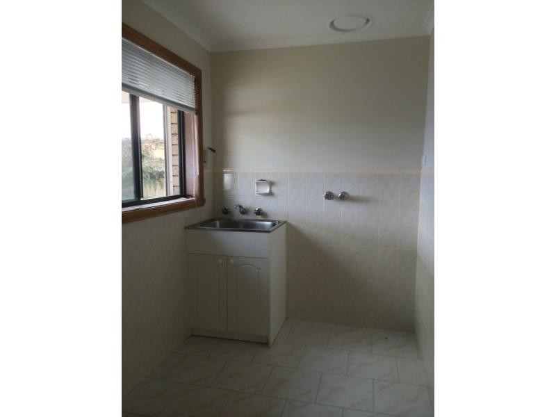 4 Davidson Court, Altona Meadows VIC 3028