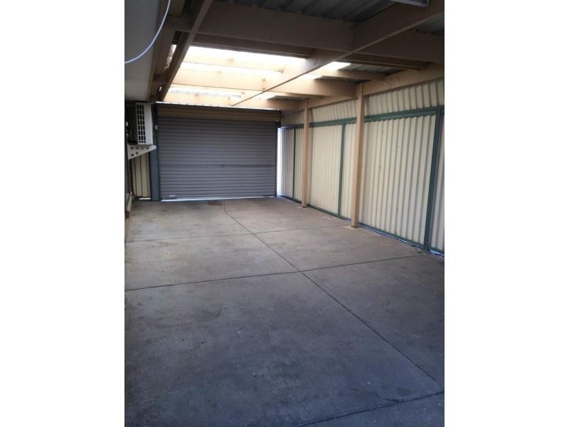 4 Davidson Court, Altona Meadows VIC 3028