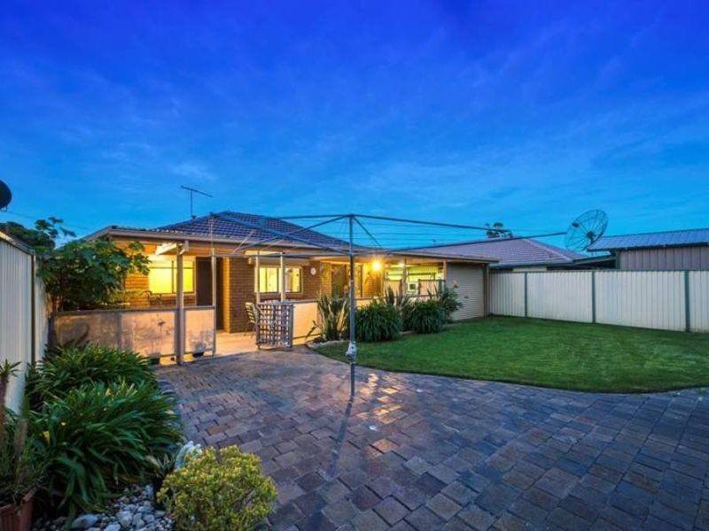 4 Davidson Court, Altona Meadows VIC 3028