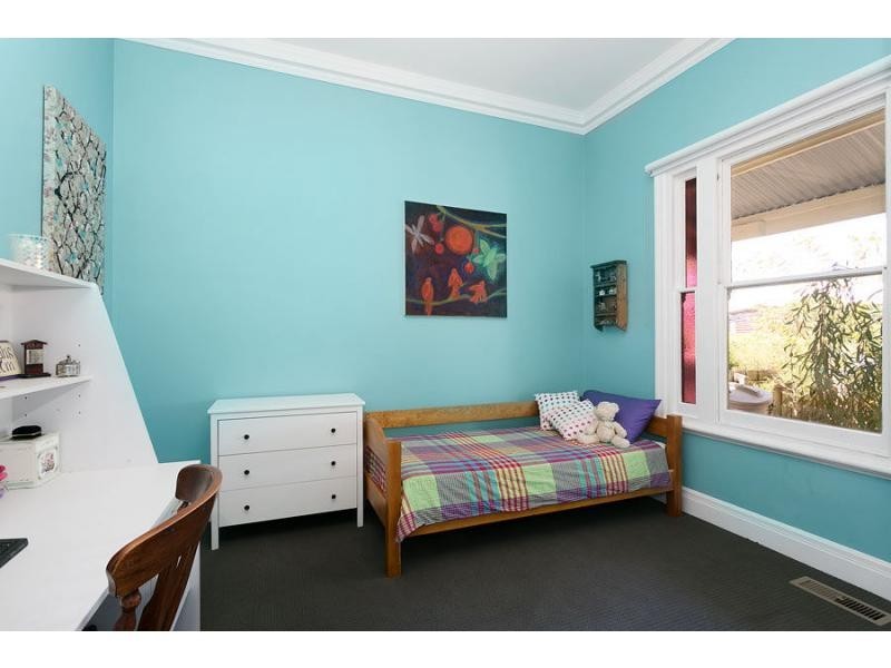 10 Margaret Street, Seddon VIC 3011