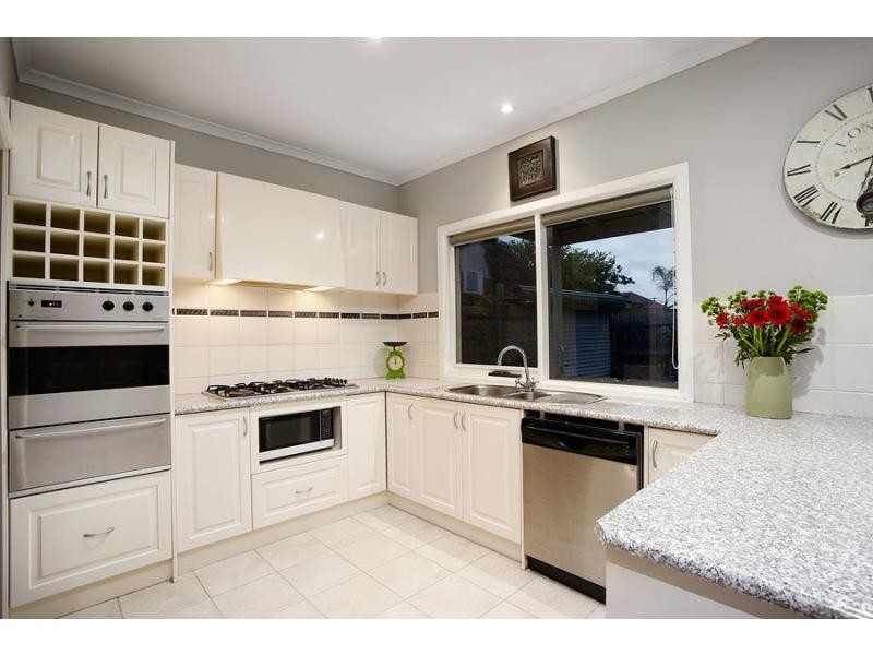 10 Margaret Street, Seddon VIC 3011