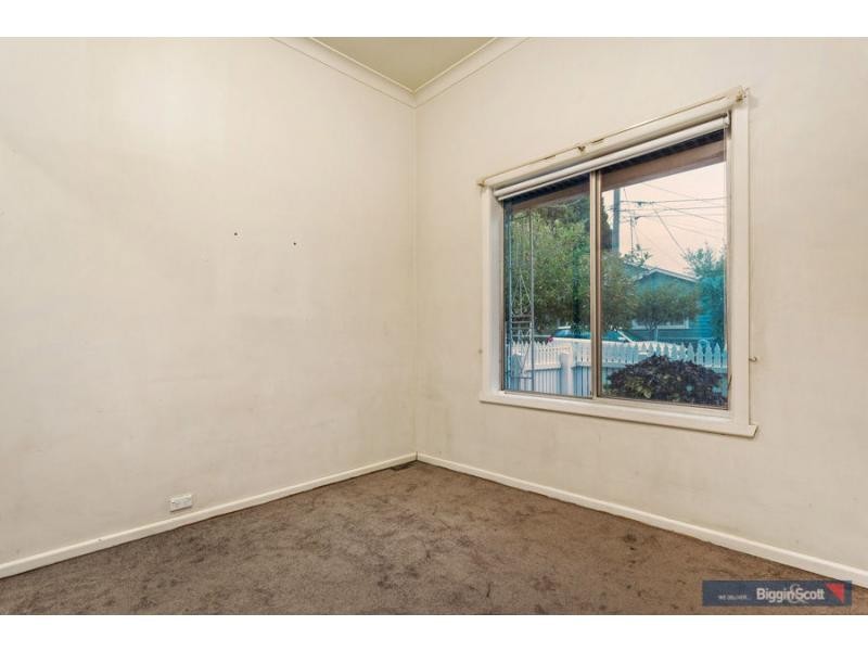 8 Gladstone Street, Yarraville VIC 3013