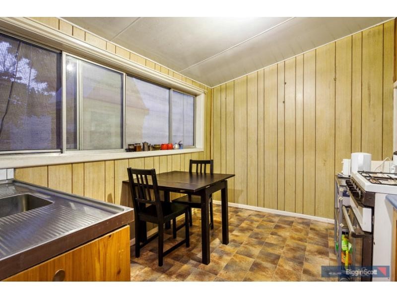 8 Gladstone Street, Yarraville VIC 3013