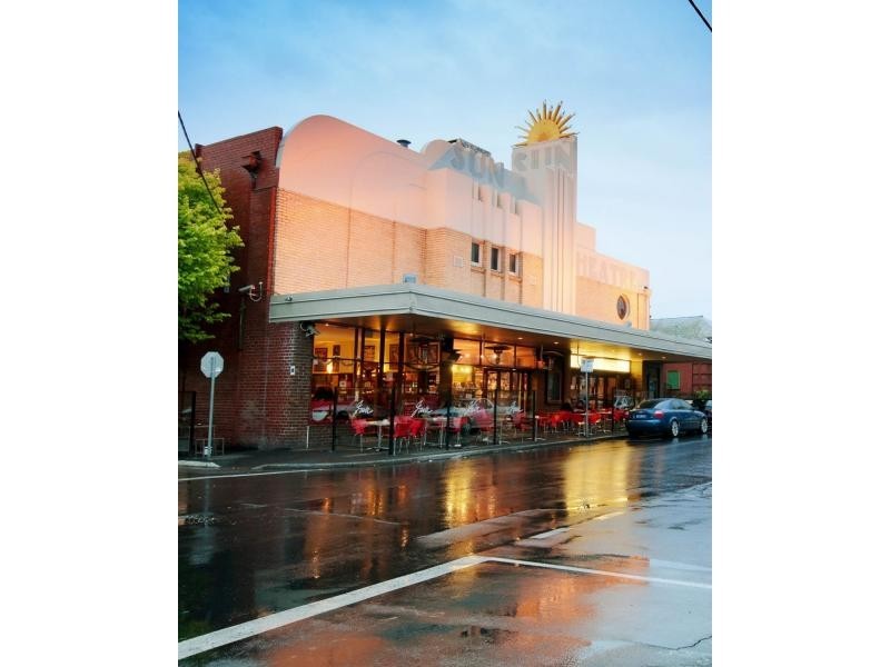 8 Gladstone Street, Yarraville VIC 3013