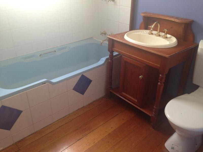 82 Commercial Road, Footscray VIC 3011