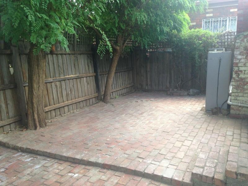 82 Commercial Road, Footscray VIC 3011