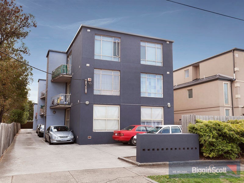 4/104 Cross Street, West Footscray VIC 3012