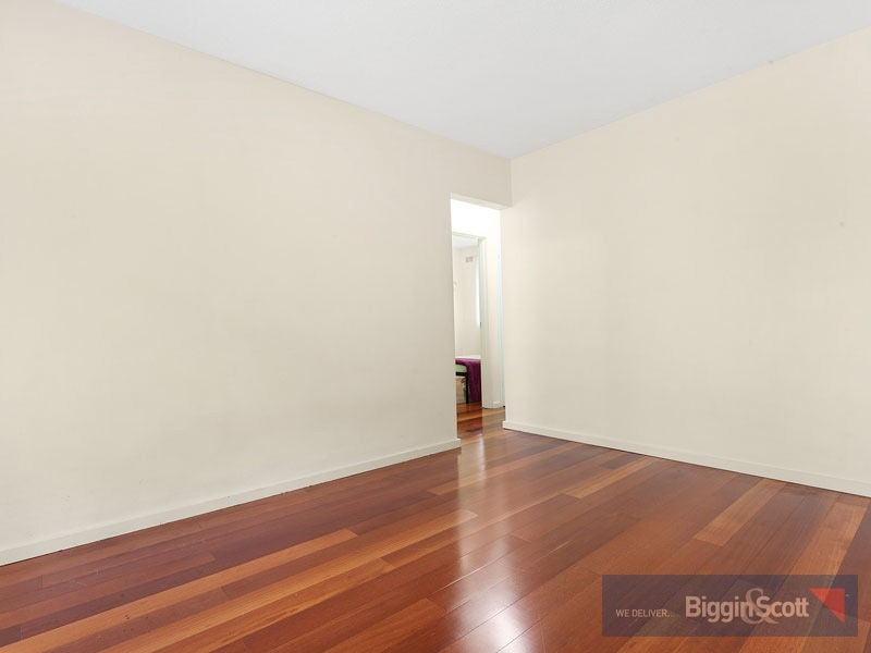 4/104 Cross Street, West Footscray VIC 3012
