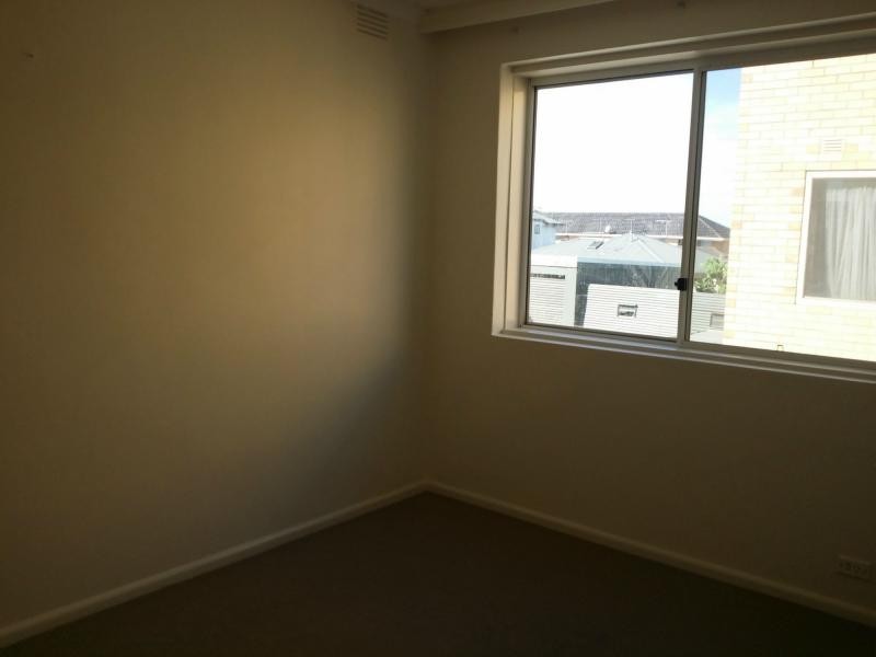 3 Lewis Street, Kingsville VIC 3012