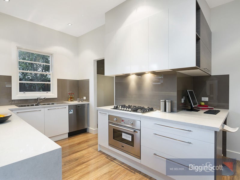 9 Junction Street, Newport VIC 3015