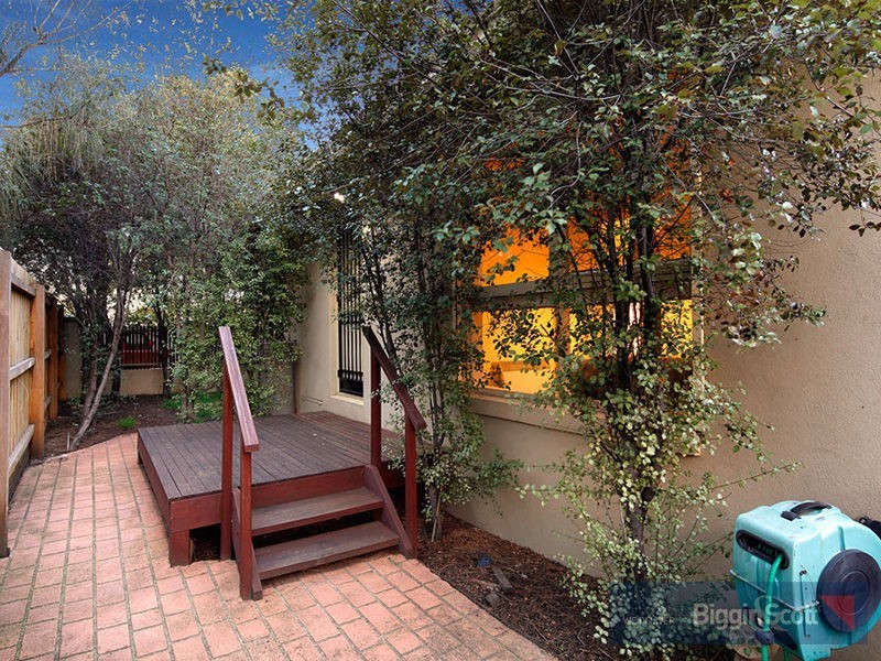 1/18 Blandford Street, West Footscray VIC 3012