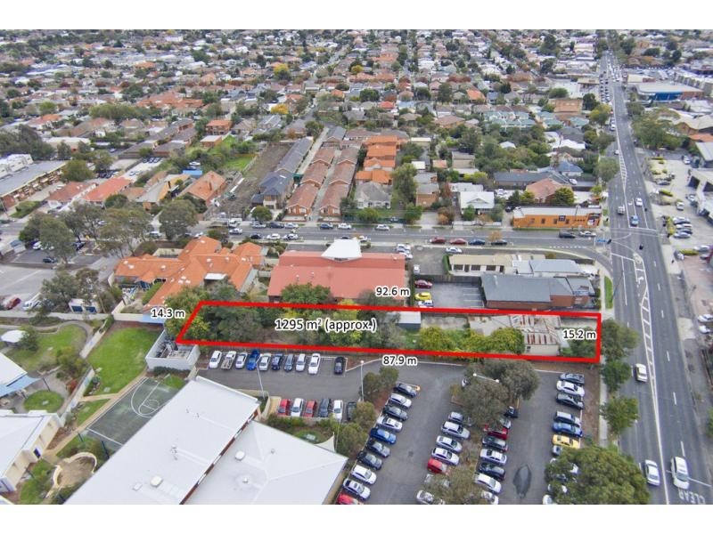 247 Ballarat Road, Footscray VIC 3011