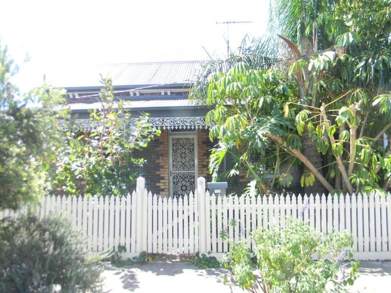 8 Sussex Street, Yarraville VIC 3013