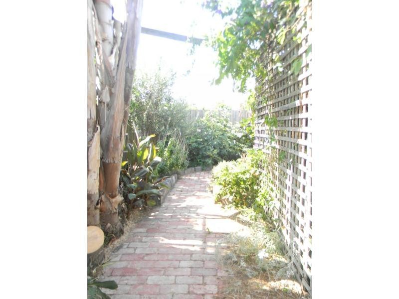 8 Sussex Street, Yarraville VIC 3013