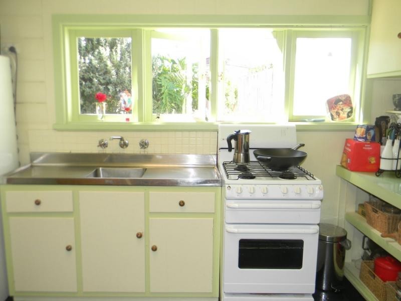 8 Sussex Street, Yarraville VIC 3013