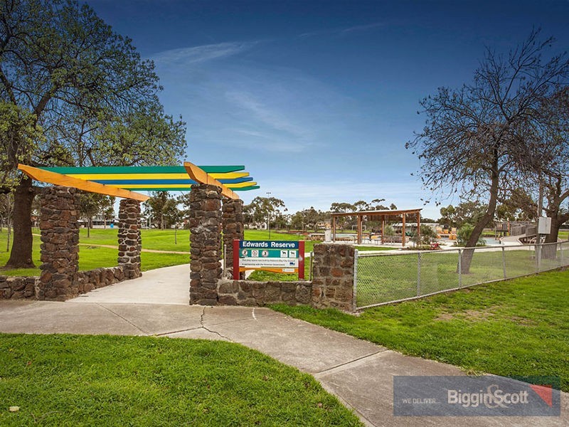 3/68 Kernot Street, South Kingsville VIC 3015