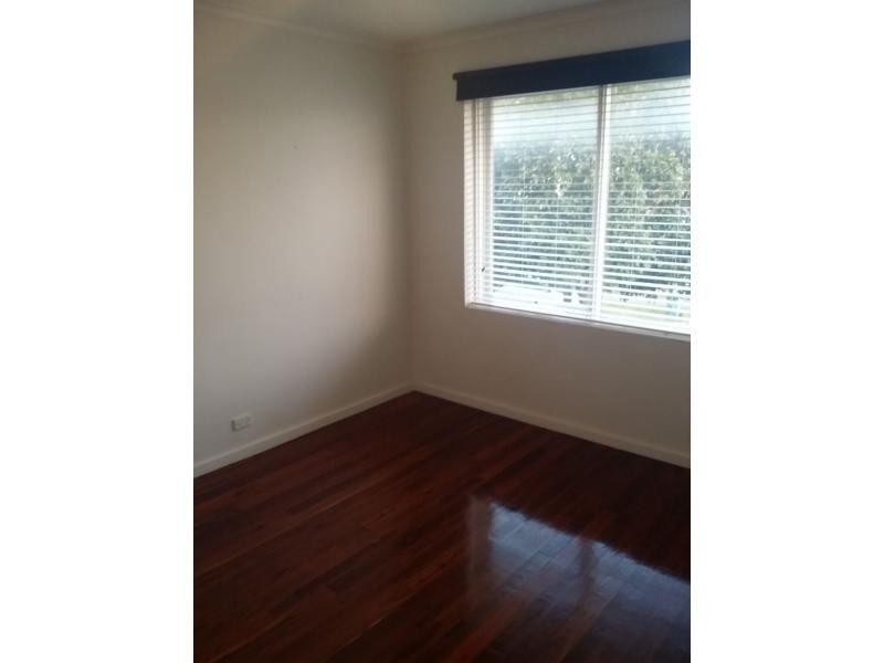 21 Bishop Street, Kingsville VIC 3012