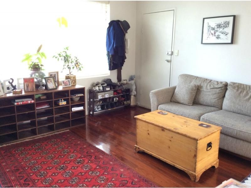 21 Bishop Street, Kingsville VIC 3012