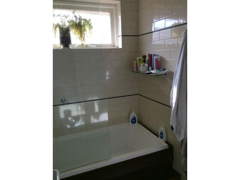 21 Bishop Street, Kingsville VIC 3012