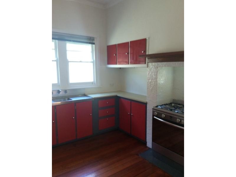 84 Ford Street, Newport VIC 3015