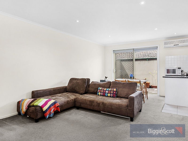 4/102 Cross Street, West Footscray VIC 3012