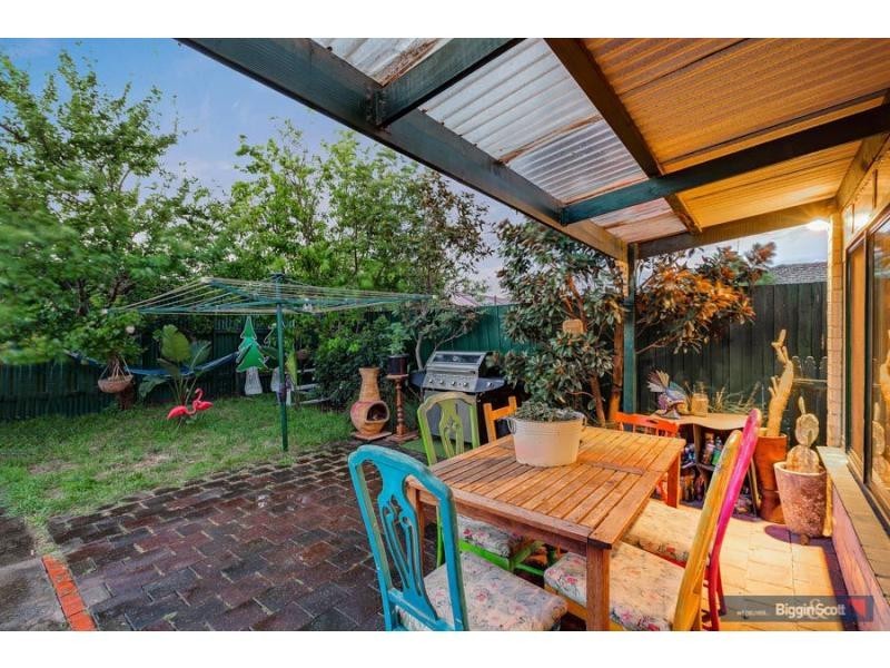 90 Queensville Street, Kingsville VIC 3012