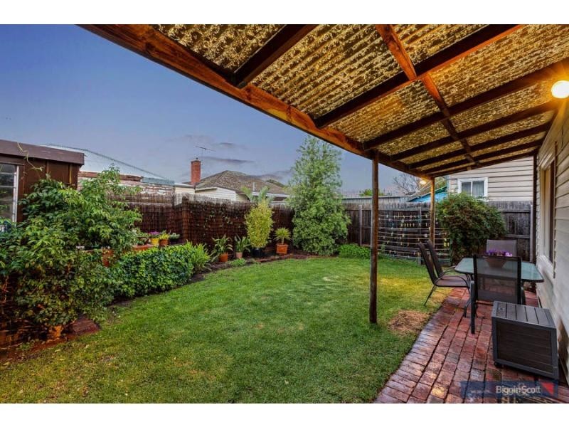 40 Madden Street, Maidstone VIC 3012