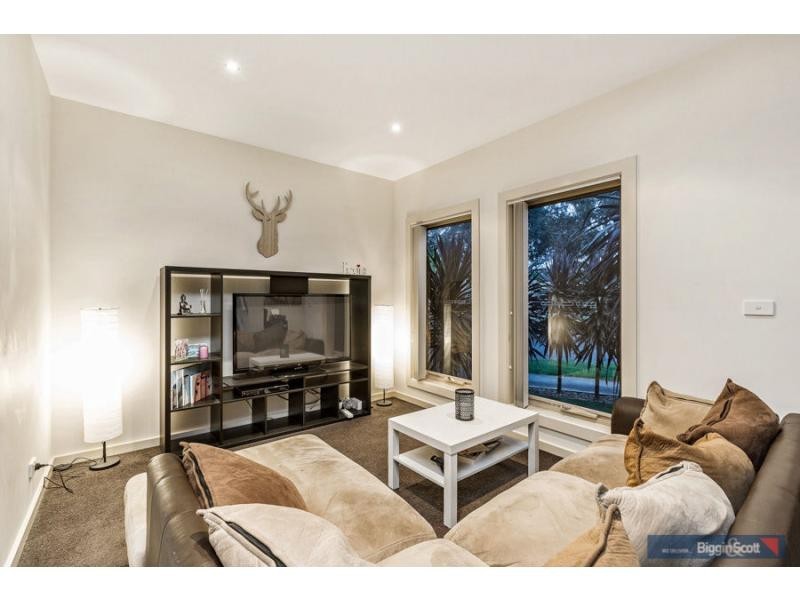 41 Rosshire Road, Newport VIC 3015