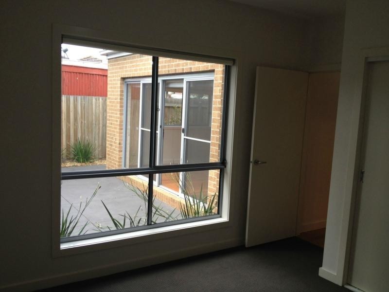 3/47 Stenhouse Avenue, Brooklyn VIC 3012