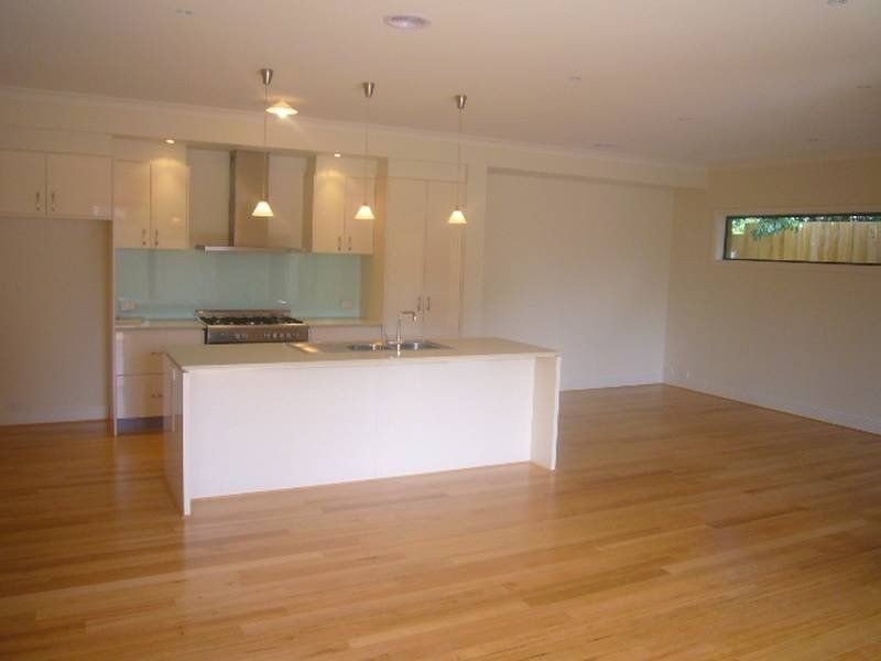 2/4 Jepson Street, Yarraville VIC 3013