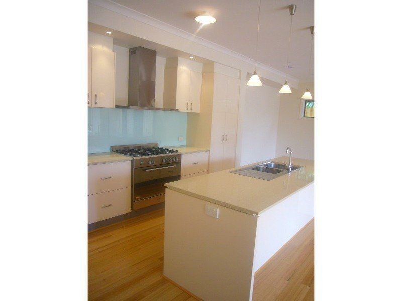 2/4 Jepson Street, Yarraville VIC 3013