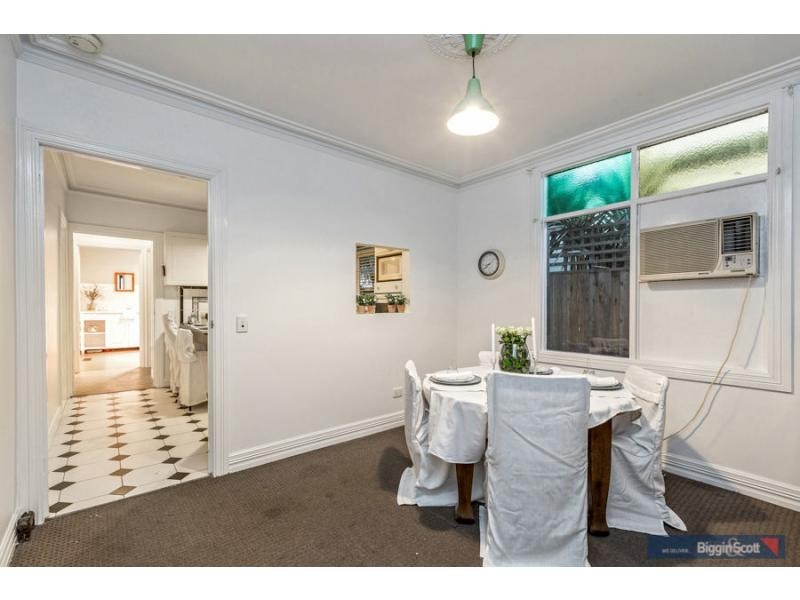 8 Gledhill Street, Seddon VIC 3011