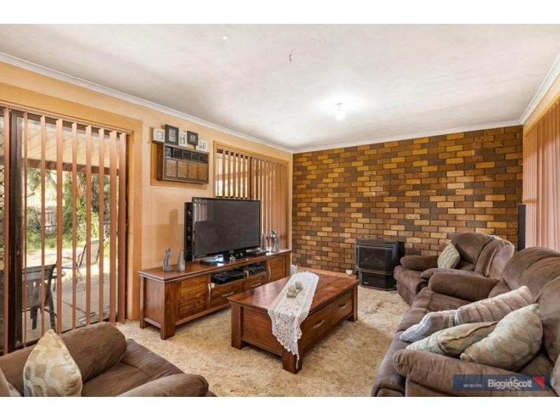 32 Learmonth Crescent, Sunshine West VIC 3020