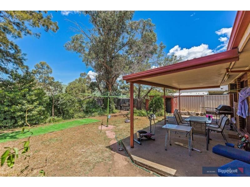 32 Learmonth Crescent, Sunshine West VIC 3020