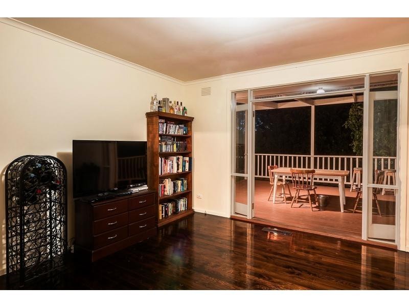 13 McIntyre Drive, Altona VIC 3018